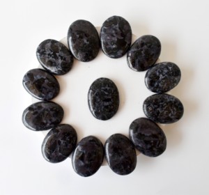 Wholesale Black Color Larkavite <b>Real</b> <b>Crystal</b> Healing Worry Stones Natural Polished Bonded Decoration Thumb stone - Product Image 3