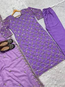 Salwar Kameez de Georgette Lavanda de Diseñador, con Bordado de Lentejuelas, Estilo Indio-Pakistaní, para Bodas, Festivales y Fiestas Tradicionales - Product Image 3