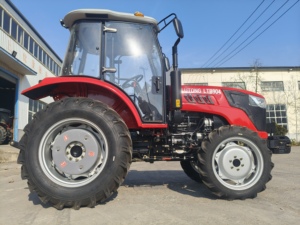 Tracteur agricole à roues 4x4 rouge, transmission par engrenages, moteur 20 CV, haute productivité, équipement agricole - Product Image 3