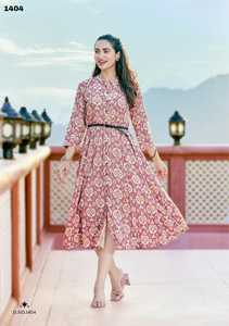 Nueva colección de verano de diseñador de Fabzone India Anarkali Long Kurti para mujer en tela de rayón - Product Image 6