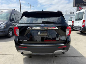 Ford Explorer Limited 2023 d'occasion, modèle standard - Product Image 4