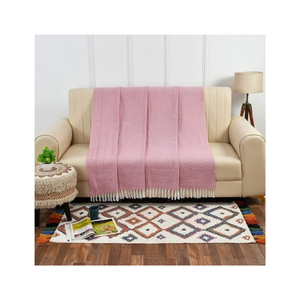 Manta de Sofá Gris Suave con Textura de Gofre de 70x90 Pulgadas, Certificada por el Comercio Justo de la India, Perfecta para Compradores que Buscan una Manta Cálida y Asequible para el Invierno - Product Image 6