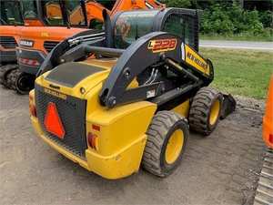 Minicargadora 2016 L228 - Product Image 6