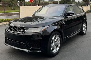 Range Rover Sport HSE 2020 d'occasion en excellent état, V6 suralimenté, 4 roues motrices, non modifié - Product Image 3