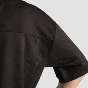 เสื้อยืดคอกลมทรงสลิมฟิตผ้าฝ้าย 100% ดีไซน์ทันสมัยพร้อมป้ายยี่ห้อแบบกำหนดเอง ลายพิมพ์เรียบหรูและโลโก้ ความยาวสั้นเหมาะสำหรับฤดูร้อน - Product Image 5