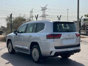 NUEVO TOYOTA LAND CRUISER VXR 2025, 4.0L, 200HP, 0KM, 7 PLAZAS, 6 CILINDROS, TRANSMISIÓN AUTOMÁTICA - Product Image 2