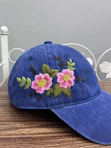 Gorra de Béisbol Personalizada de Alta Calidad, Bordada a Mano, 100% Algodón, con Diseño Personalizado en la Parte Delantera y Trasera - Product Image 3
