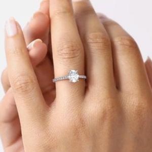 IGI Certified 10K Oval Lab Grown Diamond Anillo de Compromiso 6x8 Lab Diamond Jewelry con F Color VS1 Claridad - Product Image 6