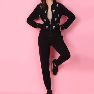 Conjunto Deportivo de Alta Calidad para Hombre, Diseño Veraniego con Patrón Liso, Transpirable y Ligero, Ideal para la Temporada de Verano, Venta al por Mayor - Product Image 4