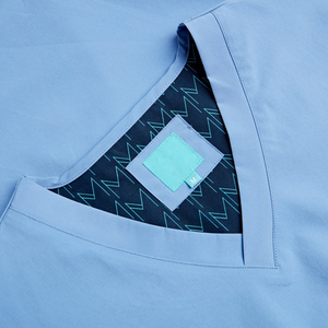 Haut de blouse de travail pour hommes, fabricant OEM, uniforme médical professionnel à manches courtes pour hommes - Product Image 5