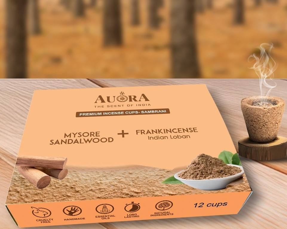 สีน้ำตาล