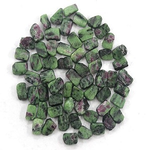 25pcs 12-14MM Naturel Rubis Zoisite Gemstone Vert Cristal Anyolite Lâche pour la Méditation et la Fabrication de Bijoux - Product Image 1