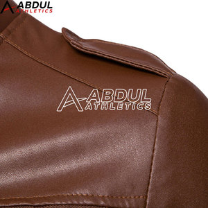 เสื้อแจ็คเก็ตหนังแท้สำหรับผู้ชายระดับพรีเมียม ดีไซน์คลาสสิก เหมาะสำหรับขี่ม้าและแฟชั่นในชีวิตประจำวัน - Product Image 4