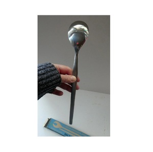 Juego de Ensaladera de Acero Inoxidable Martillado Pulido con Cuchara y Tenedor, Vajilla Ecológica - Product Image 4