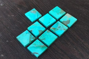 พลอยเทอร์ควอยซ์แอริโซนาทรงเหลี่ยมแบบหลวม พลอยเทอร์ควอยซ์แอริโซนาทรงเหลี่ยมแบบหลวม ด้านหลังแบน สำหรับทำเครื่องประดับ - Product Image 2