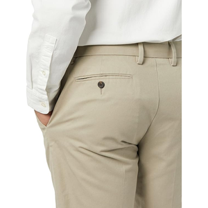 Chinos ajustados de algodón Premium para hombre fabricados por expertos en Bangladesh para un estilo y comodidad - Product Image 3