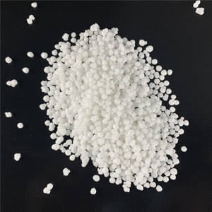 Engrais granulaire noir avec extrait d'algues pour stimuler l'immunité des plantes et le cycle de croissance sain - Product Image 2