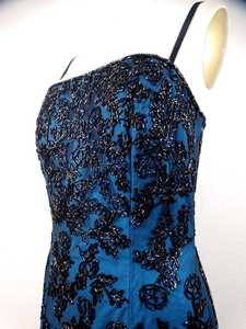 ชุดเดรสปักยาวถึงพื้นเป็นทรงเอไลน์ชุดราตรีประดับลูกปัดสำหรับใส่ทำงานตอนเย็นชุดราตรียาวสำหรับโอกาสพิเศษ - Product Image 3