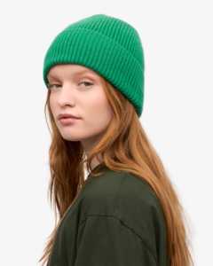 Vente en gros Chapeaux classiques unisexes tricotés en acrylique Bonnets d'hiver épais personnalisés Casquette colorée Jacquard avec logo imprimé pour affaires à la plage - Product Image 3