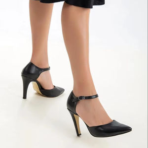 Chaussures à talons aiguilles classiques pour femmes, bout pointu, décoration en strass, 9 cm, pour les pointures 36 à 40, fabriquées en Turquie - Product Image 1