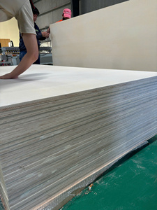 Fabrication directe d'usine peuplier caoutchouc bois peuplier contreplaqué 12/15/18/21mm épaisseur E0 émission de formaldéhyde Vietnam - Product Image 4