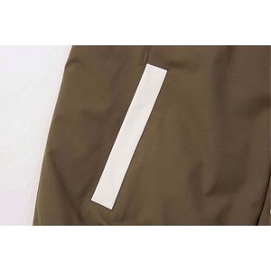 Chaqueta universitaria moderna ajustada para hombre en sarga ligera con acanalado en contraste Chaqueta universitaria de Estilo Vintage para hombre - Product Image 5
