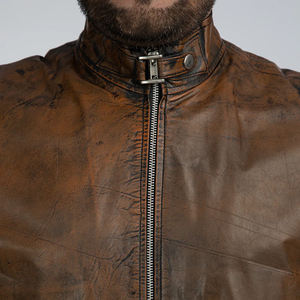 Veste de motard en cuir véritable High Street pour hommes, design vieilli élégant, couleur personnalisée, manches longues, manteau d'hiver fin à capuche - Product Image 4