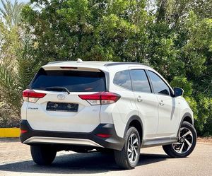 Toyota Rush GX 7 posti, cambio automatico, motore a combustione interna, potenza 100-199 CV - Product Image 4