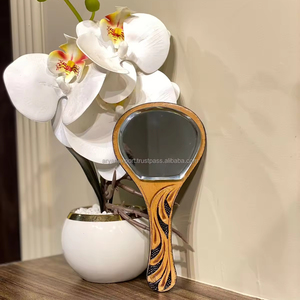 มือทาสีของแท้หนังเครื่องมือกระจกมือถือสไตล์ตะวันตกแต่งหน้ากระจกมือกระจกออกแบบวินเทจของขวัญที่สมบูรณ์แบบสําหรับภรรยา - Product Image 4