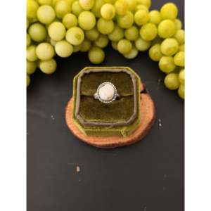 Anillo de Plata 925 Vintage con Turquesa de IMPERIAL INDIA GEMS, Engaste de Bisel, Estilo Hip-Hop Geométrico, Unisex, para Uso Diario, Terciopelo Verde - Product Image 1