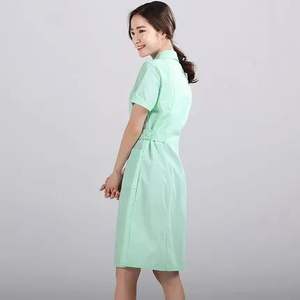 Ensembles d'uniformes hospitaliers extensibles en polyester de gommage unisexe pour soins infirmiers Scrubs médicaux élégants les plus vendus Chemise et pantalon à lacets - Product Image 3