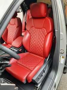 รถยนต์ออดี้ เอส8 ปี 2021 เครื่องยนต์เทอร์โบวี6 ขับเคลื่อนสี่ล้อ รุ่นพรีเมียมพลัส แพ็คเกจหนังสีแดงมา็กมา พวงมาลัยซ้าย ซีดาน ระบบควบคุมความเร็วอัตโนมัติแบบแปรผัน (ACC) ล้อแม็กซ์ขนาด 20 นิ้ว เกียร์อัตโนมัติ สภาพใช้งานน้อย - Product Image 5