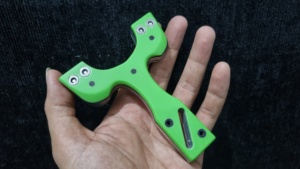 Tirachinas Premium NFZ Leopard con Armazón Resistente, Catapulta para Exteriores para Tiro de Precisión, Caza y Actividades Deportivas de Indonesia - Product Image 3