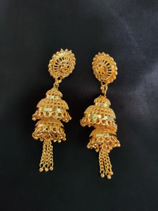 Compre un juego de pendientes de calidad superior con pendientes Jhumka chapados en oro de 22 quilates, joyería para mujer, ropa de exportadores indios - Product Image 2
