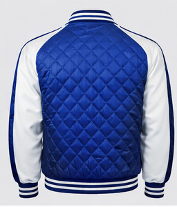 แจ็คเก็ตวาร์ซิตี้แบบควิลท์สั่งทำพิเศษสำหรับผู้ชาย แจ็คเก็ตเบสบอลบอมเบอร์ขายส่ง แจ็คเก็ตฤดูหนาวแบบเบาบุใยพร้อมโลโก้ปัก - Product Image 4