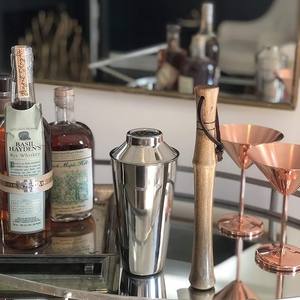 Muddler à cocktail en bois artisanal avec boucle de suspension, outil de bar durable pour un écrasement en douceur des herbes, des agrumes et des boissons artisanales - Product Image 4