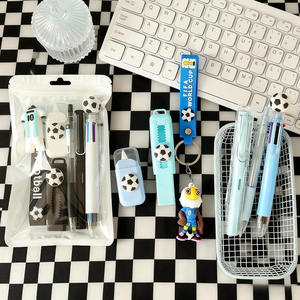 Ensemble de papeterie scolaire en plastique sculpté, pratique, sur le thème du football US-Canada-Mexique, personnalisable, en stock, fournitures scolaires, souvenirs - Product Image 6