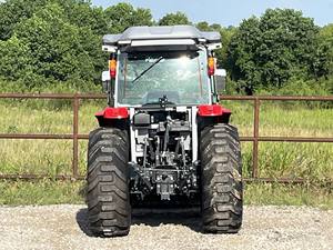 Tractor Massey Ferguson MF40, Tractor Agrícola Diésel Confiable para Labranza, Transporte y Trabajos de Plantación - Product Image 4