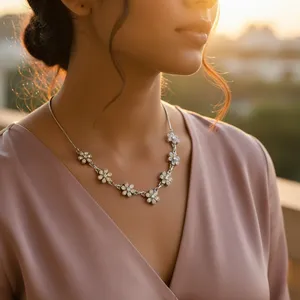 Collier ras du cou en argent 925 pour femme, avec fleurs en cristal, plaqué argent, chaîne à maillons romantique, style floral, à porter au quotidien - Product Image 2