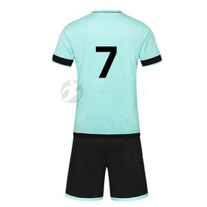 Ensembles de vêtements de football en polyester 100% à la mode avec logo personnalisé Prix de vente entier pour uniformes de football - Product Image 2