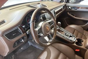 Excellent état, Porsche Macan Turbo d'occasion 2018, pack Performance Rare, V6 biturbo - Product Image 3