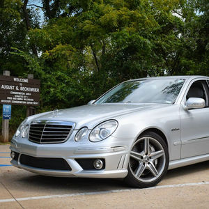 Mercedes-Benz E63 AMG Sedán 2007 Usado, ~49300 Millas, Motor V8 de 6.2 Litros, Paquete Premium 2 - Product Image 1
