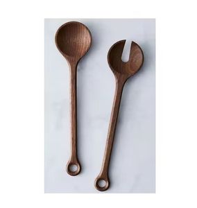 Serveurs à salade en bois gravé à la mode à la chaux ensemble de 2 pièces meilleur vendeur serveur à salade en bois cuillère et fourchette de service articles de vaisselle - Product Image 5