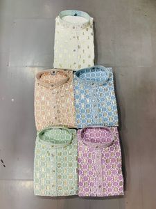 Nouvelle collection de pyjamas Kurta pour hommes en tissu royal classique de qualité supérieure avec broderie et sequins - Product Image 5