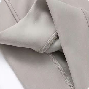 Sweat à capuche pour femme de haute qualité, coupe courte, tissu doux, coupe décontractée, yoga, entraînement - Product Image 4