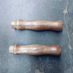 Mangos tallados a mano de palisandro hechos a medida con decoración para colgar en la pared para tiendas de suministro de herramientas industriales reventa - Product Image 6