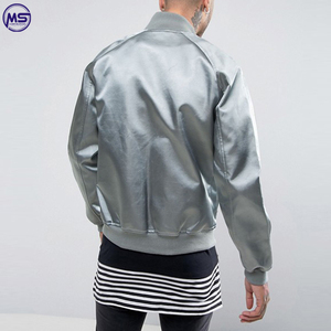 Chaqueta de satén transpirable de alta calidad con estampado de logotipo personalizado, nuevo diseño 2025, chaqueta de satén para hombre con mangas completas, chaqueta con cuello levantado - Product Image 6