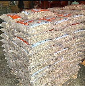 Pellets de madera para estufa de pellets, pellets de madera de pino y haya, en plus A1. - Product Image 4