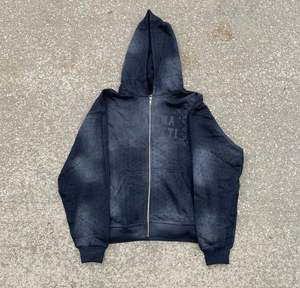 Sudaderas con capucha de calle personalizadas Sudaderas con cremallera completa con estampado gráfico, bordado y diseño de logotipo para hombres y mujeres - Product Image 4