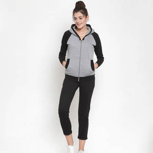 Conjunto de chándal personalizado para mujer, conjunto de moda, ropa informal de manga larga, fabricante OEM. - Product Image 1